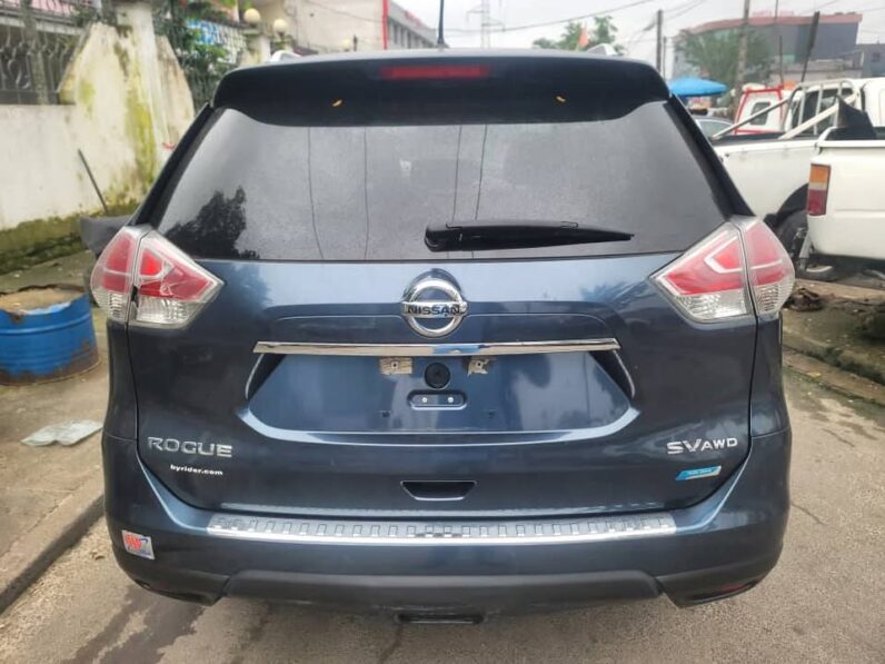 Nissan Rogue Sport Version 2015