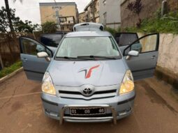 Corolla verso 2006