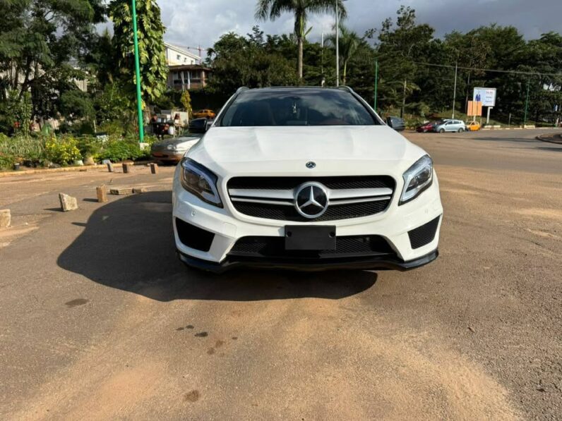Mercedes BenZ GLA250 4MATIC