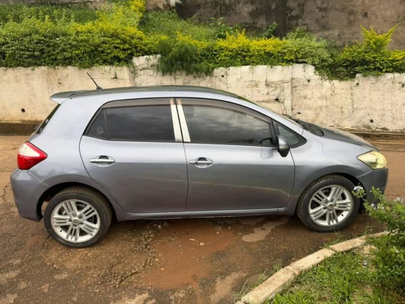 Auris 2012 automatique