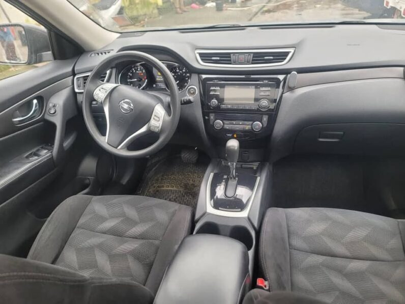 Nissan Rogue Sport Version 2015